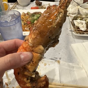 Bien Hen Restaurant - Giant Prawn - Seafood Near Me - Westminster, California