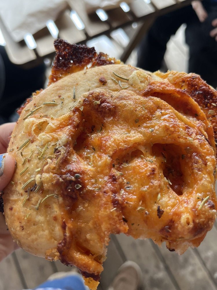 PIPOLINKA BAKERY 757 Riverside Drive, Wakefield, Quebec, Canada