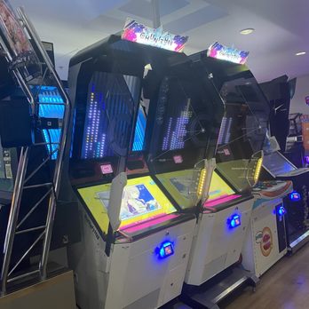 Red Note Rhythm Games - Chunithm cabinets - Arcades Near Me - Las Vegas, Nevada Red Note Rhythm Games - Chunithm cabinets - Arcades Near Me - Las Vegas, Nevada