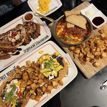 Breakfast Republic - Banana Split French Toast | Shrimp & Ricotta Frittata | 2 Veggie Breakfast Tostadas - Breakfast & Brunch Near Me - Costa Mesa, California