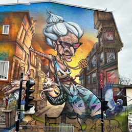 Classic Montréal mural -- our guide explained why. Classic Montréal mural -- our guide explained why.