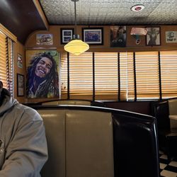 Moonlite Diner - Decor
