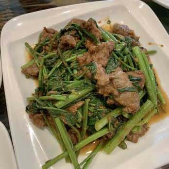 Momo Bistro & Bakery - Stir fried satay beef. Good stuff! - Taiwanese Near Me - Monrovia, California Momo Bistro & Bakery - Stir fried satay beef. Good stuff! - Taiwanese Near Me - Monrovia, California