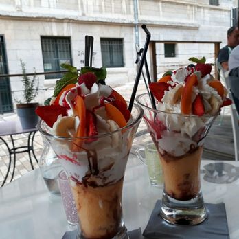 Aux Thés des Merveilles - Délicieuse glace Le Chapelier déguster dans un cadre chaleureux et accueillant. - Tea Rooms Near Me - Lyon, 69 Aux Thés des Merveilles - Délicieuse glace Le Chapelier déguster dans un cadre chaleureux et accueillant. - Tea Rooms Near Me - Lyon, 69