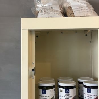 Coffee Noah - IG: @nom.noms.only | interior - Coffee & Tea Near Me - Brooklyn, New York