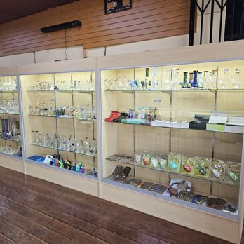 ZANGA SMOKE & VAPE - Updated June 2026 - 39 Photos - 10321 Magnolia Ave,  Riverside, California - Vape Shops - Phone Number