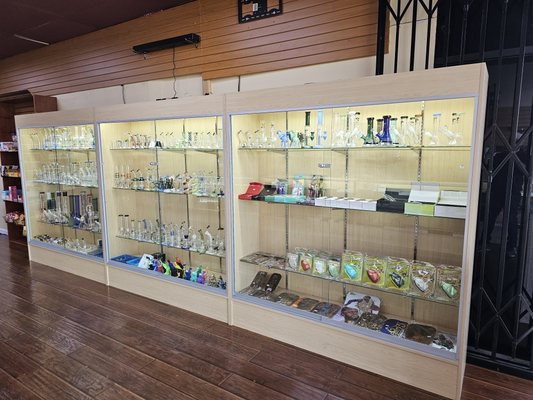 Zanga smoke & vape, 10321 Magnolia Ave, Ste 10321, Riverside, CA 92505, US 