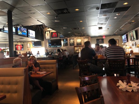 Deano's Grill and Tapworks EAST by null