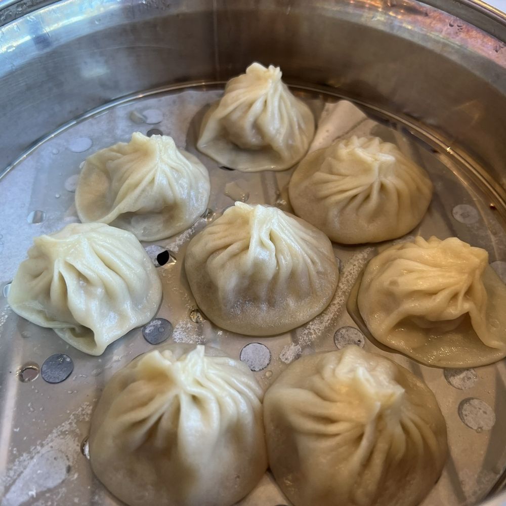 Super Dumpling - Chicken Xiao Long Bao(8 pieces) - Noodles Near Me - Orange, California Super Dumpling - Chicken Xiao Long Bao(8 pieces) - Noodles Near Me - Orange, California