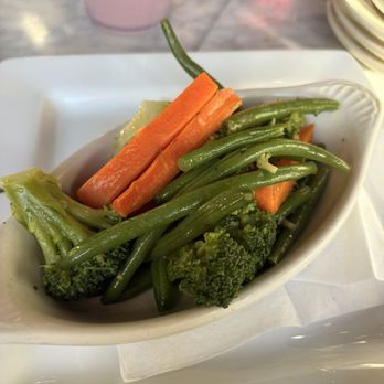 Giovanni's Italian Restaurant - Veggie side ($4.99) - Italian Near Me - Lampasas, Texas Giovanni's Italian Restaurant - Veggie side ($4.99) - Italian Near Me - Lampasas, Texas