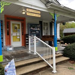 St Stephens Trifles & Treasures Thrift - Entrance