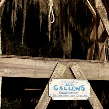 Ghosts & Gravestones - Gallows - Historical Tours Near Me - Saint Augustine, Florida