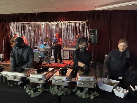 California Cookout Catering by null