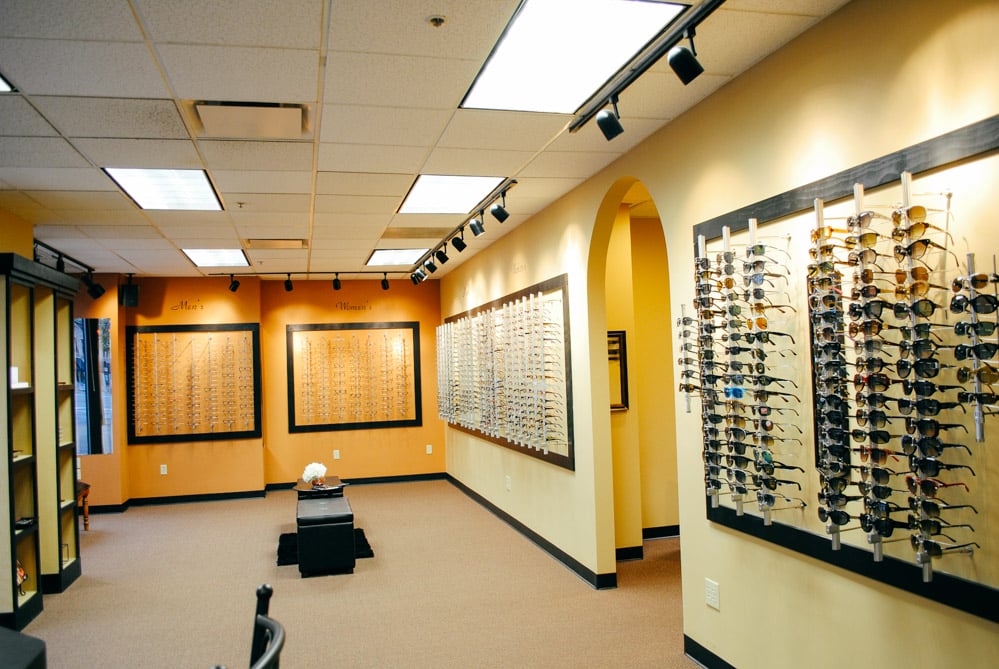 MOODY EYES Updated July 2024 37 Photos & 22 Reviews 8936