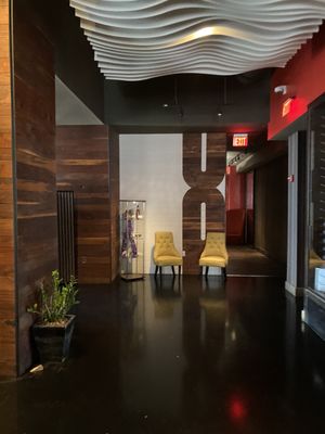 8UP Elevated Drinkery & Kitchen by null