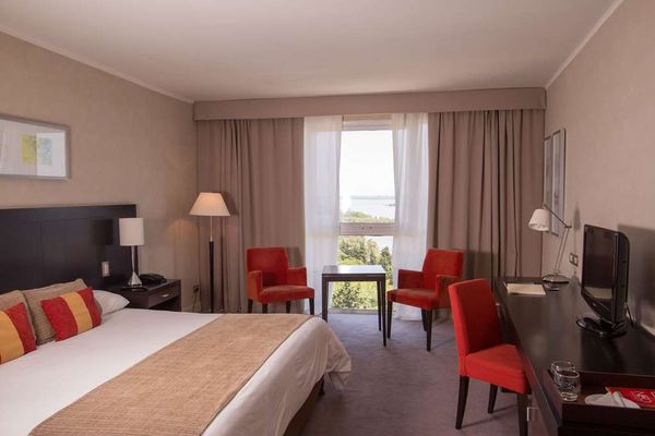 Howard Johnson by Wyndham Plaza Hotel Mayorazgo by null