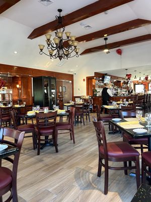 512 Bistro Bar & Restaurant by null