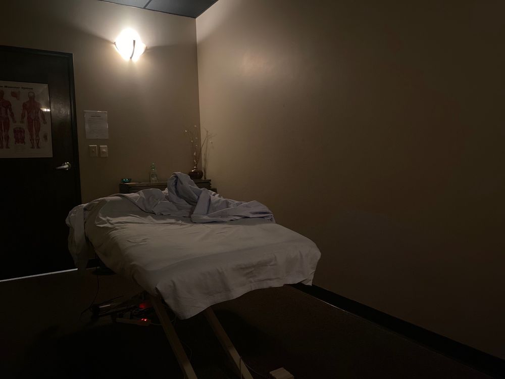 Elements Massage Image
