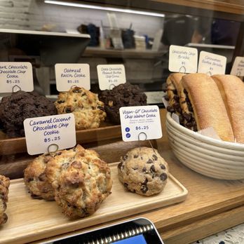 Levain Bakery - Back Bay, Boston - Bakeries Near Me - Boston, Massachusetts Levain Bakery - Back Bay, Boston - Bakeries Near Me - Boston, Massachusetts