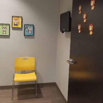 ABC Children's Eye Specialists - Exam Room - Ophthalmologists Near Me - Mesa, Arizona