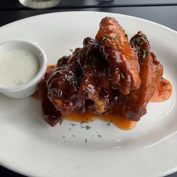 Di Edge Waterfront Bar and Kitchen - Pizza Near Me - Freeport, New York Di Edge Waterfront Bar and Kitchen - Pizza Near Me - Freeport, New York