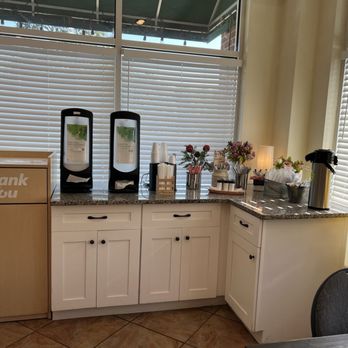Big Sister's Kitchen - Self-serve area - Barbeque Near Me - Duluth, Georgia