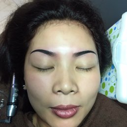 He made My sister's eyebrow look so nature He made My sister's eyebrow look so nature