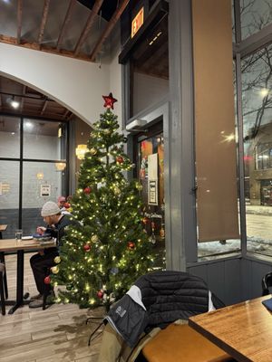 Chengdu Bistro Loop by null