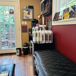 Off The Top Barbershop - Super clean and well-organized!!