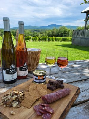 Val Caudalies - Vignoble & Cidrerie by null