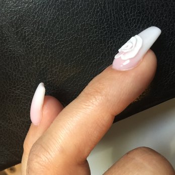 Bella Nails and Spas - 3D art rose by Jay (Jayden) - Nail Salons Near Me - Riverside, California