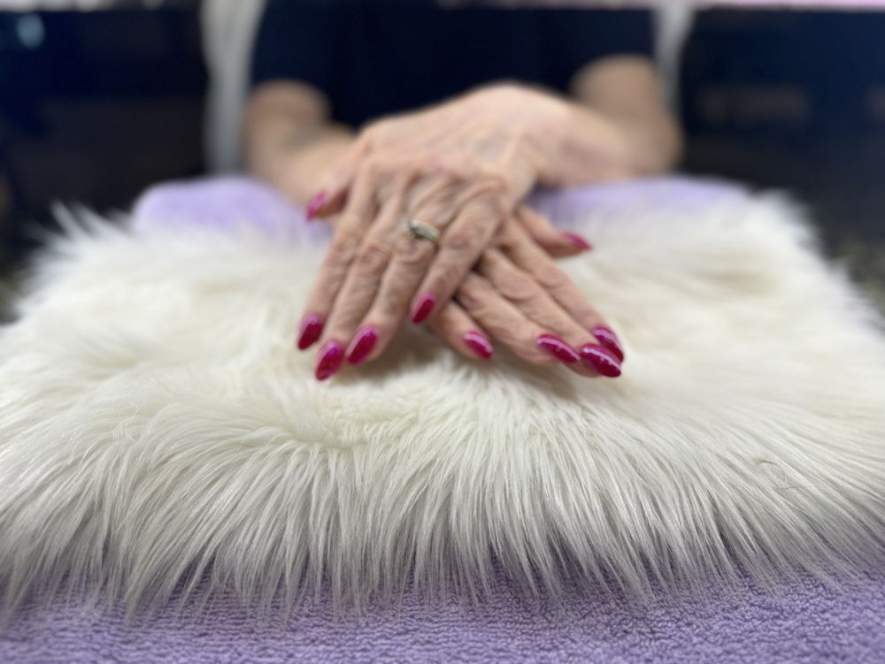 CAESARS NAILS DAY SPA visual data 3