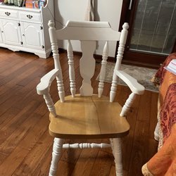 Mike's Furniture Refinishing - This is the arm chair - there are 2 arm chairs & 4 side chairs plus the table legs