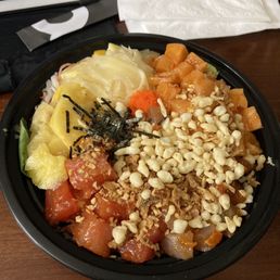 Poke Bowl with salmon, tuna, albacore