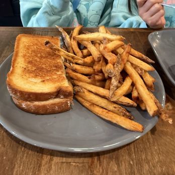 Erica's Village Diner - Kids menu - grilled cheese basket - Breakfast & Brunch Near Me - Cambridge, Vermont Erica's Village Diner - Kids menu - grilled cheese basket - Breakfast & Brunch Near Me - Cambridge, Vermont