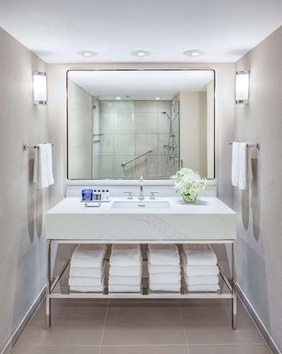 The Marquette Hotel, Curio Collection by Hilton by null