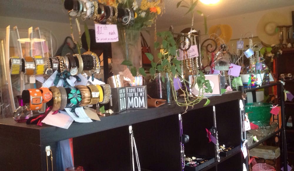 THE ELEGANT GARAGE Updated September 2024 21 Photos 801 Peavine