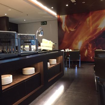 Renaissance Barcelona Hotel - Plates - Hotels Near Me - Barcelona, B