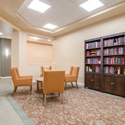 Westmont of La Mesa - Reading Area