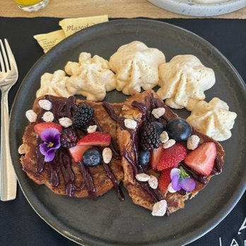 La Cima Del Valle - Amazing brioche french toast with fruit. - Hotels Near Me - Villa de Juárez, BCN La Cima Del Valle - Amazing brioche french toast with fruit. - Hotels Near Me - Villa de Juárez, BCN