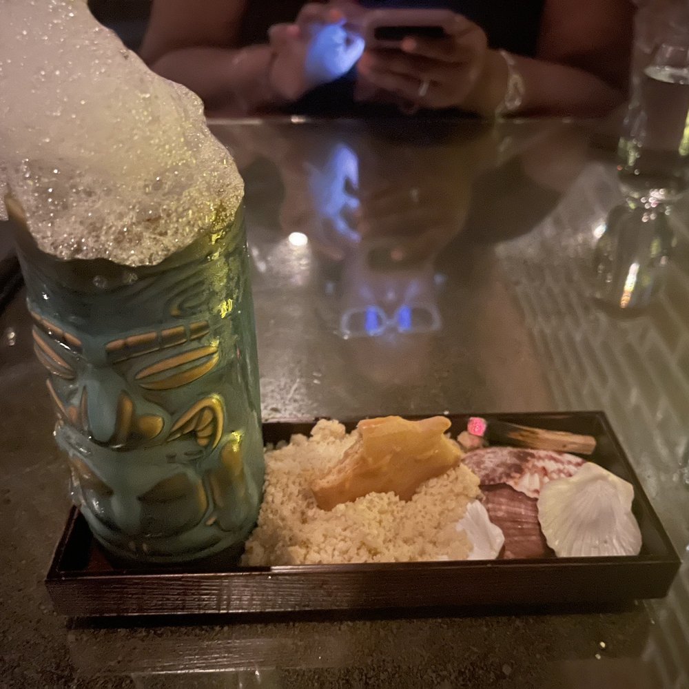 Diversión Cocktails - Luau Drink - Cocktail Bars Near Me - Houston, Texas Diversión Cocktails - Luau Drink - Cocktail Bars Near Me - Houston, Texas