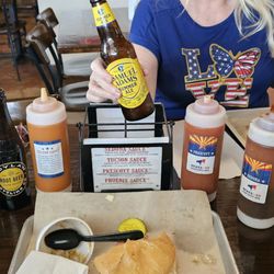 State 48 Hometown BBQ - Pulled port and 4 great BBQ sauces!
