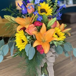 Hutto Flower Market & Boutique 