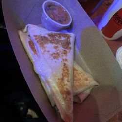 El Rayo Taqueria - Cheese quesadilla- FYI, they stopped carrying mushrooms/champignons! :(
