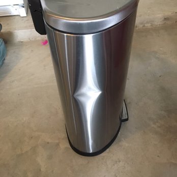 Covan World-Wide Moving - Dented trash can. They also dented our washer and dryer. - Movers Near Me - Kapolei, Hawaii Covan World-Wide Moving - Dented trash can. They also dented our washer and dryer. - Movers Near Me - Kapolei, Hawaii