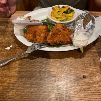 Totem Cafe - Fried chicken - Breakfast & Brunch Near Me - Lone Pine, California Totem Cafe - Fried chicken - Breakfast & Brunch Near Me - Lone Pine, California