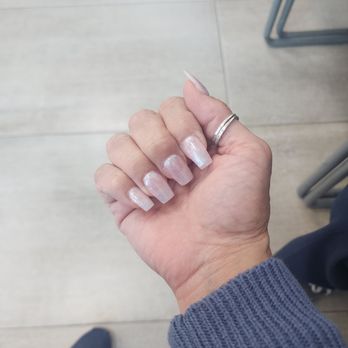 Kelly Nails & Spa - Eyelash Service Near Me - Rialto, California