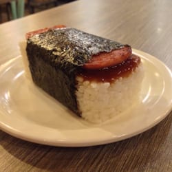 L&L Hawaiian BBQ - Spam musubi