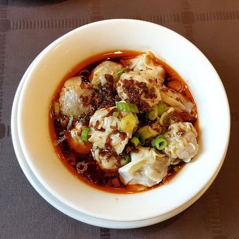 Burnaby Palace Restaurant - Hot and Spicy Wontons - Chinese Near Me - Burnaby, British Columbia