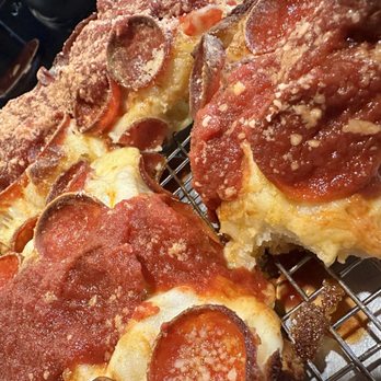 Underground Pizza - Pepperoni UPC Classic (Cheese Pizza) with Pepperoni - Pizza Near Me - Baltimore, Maryland